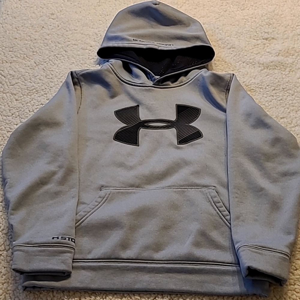 Youth small Under Armour hoodie